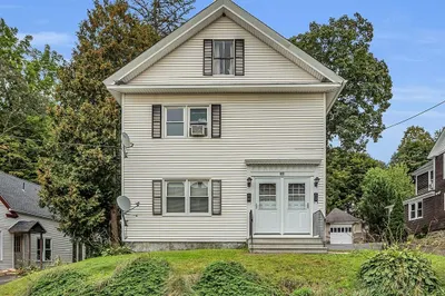 138 Cottage St 1