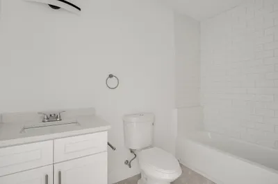 105 William Street #404 1