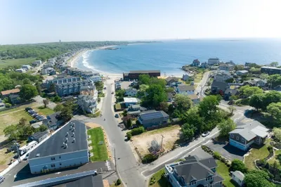 2 Long Beach Rd