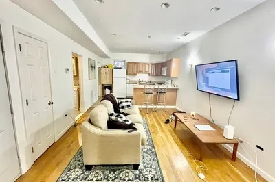 111 Salem St #1 1