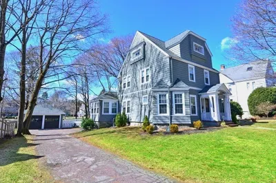 86 Winter St 1