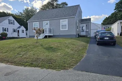 35 Randall Ave