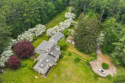 9 S Pasture Ln