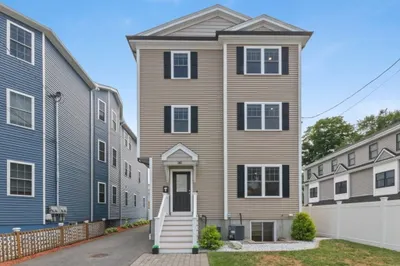 141 Ash St #1 1