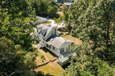 42 Pinehurst Ave