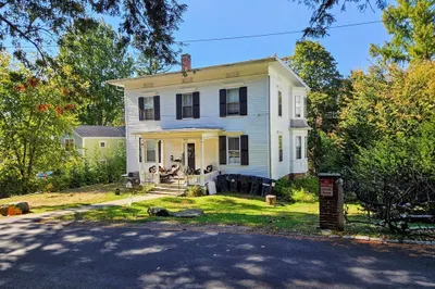 10 Tyler Pl