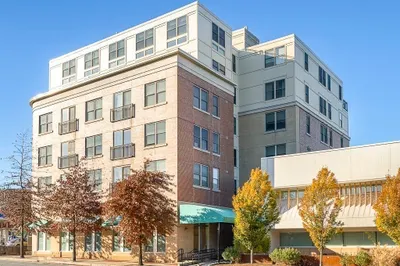 323 Boylston Street #205