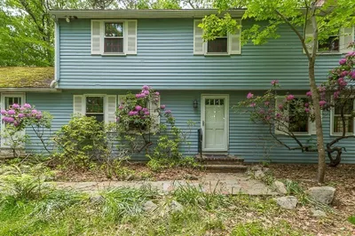 37 Moonpenny Dr 1