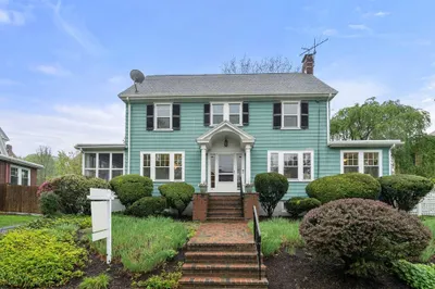 71 Bow Road 1