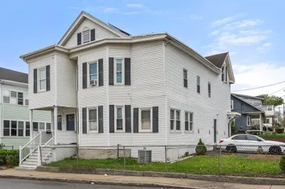 252 Shaw St 1