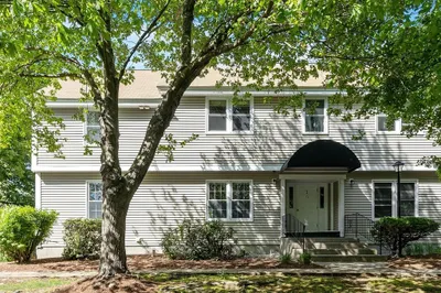 425 Main Street #16C