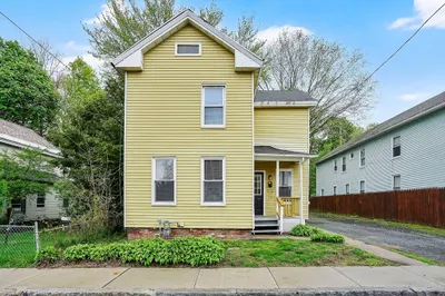 7 Sibley Ave 1