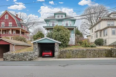 63 Walker Rd