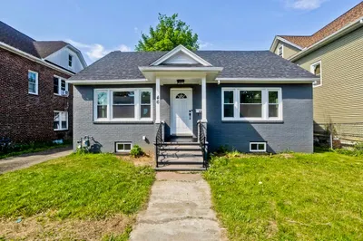 46 Knollwood St 1