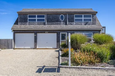 433 Shore Rd