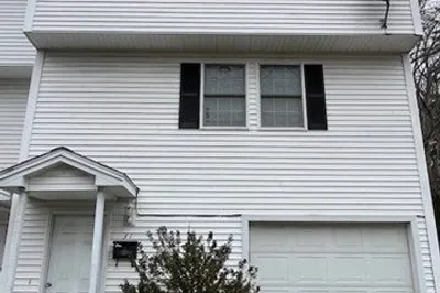 31 Old Chicopee Street #31 1