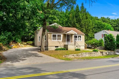 118 E Meadow Rd 1