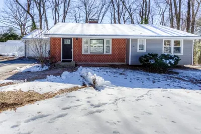 26 Briarcliff Lane