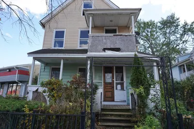 327 Orange St