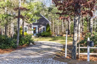 40 Quanset Rd