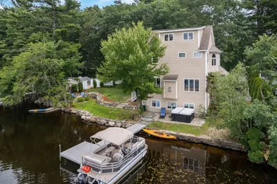 1 Lakeside Ave 1