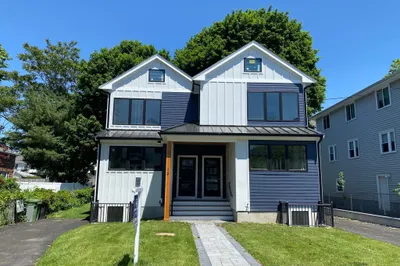 21 Keith St #2 1