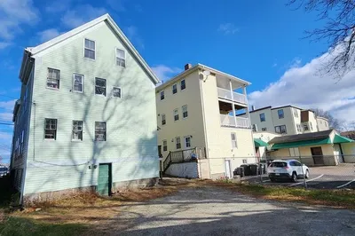 535 Washington St 1
