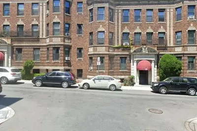 69 Quint Ave #5