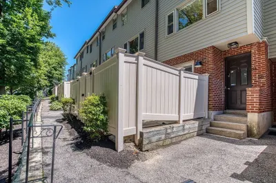 54 Regent Circle #54 1