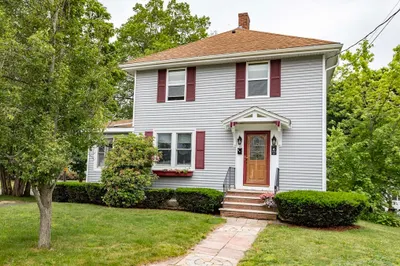 17 Davis Ave 1