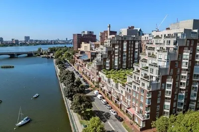 75-83 Cambridge Pkwy #210