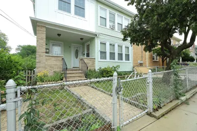 98 Woodside Ave #1 1