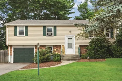 16 Cunniff Ave 1
