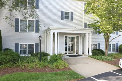 26 Webb Pl #2C 1
