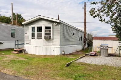 868 Southampton Rd #25 1