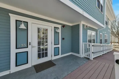 135 Willow Ave #9