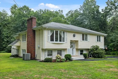 3 Rutland Circle 1