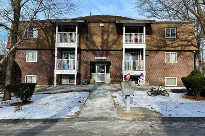 7 Wildwood St #3 1
