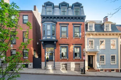 31 1/2 Mt. Vernon St #2
