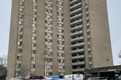 1025 Hancock St #4G