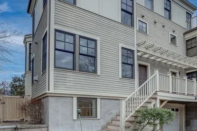 15 Valentine Street #3