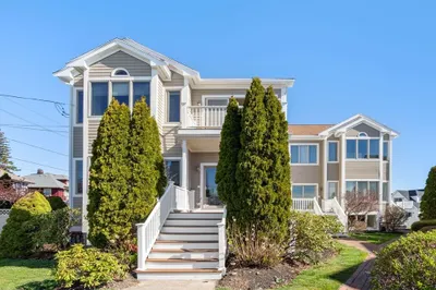 141 Grovers Ave #141 1