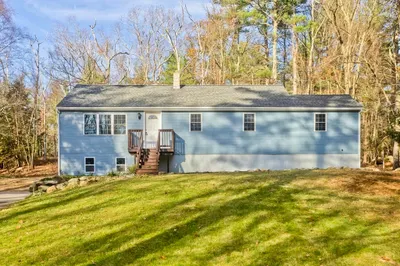 51 Chestnut St 1