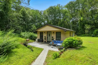 68 Stagecoach Rd