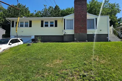 10 Marmion Ave 1
