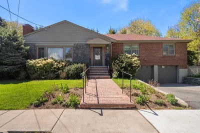 50 Mary Ellen Rd 1