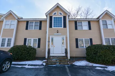 454 Mammoth Rd #19 1