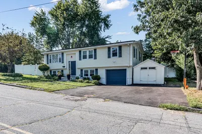 29 Glenwood Dr