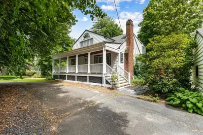 75 Lexington St 1