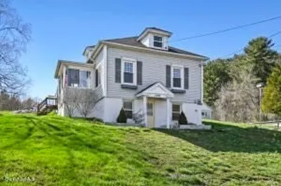 208 Jason St 1